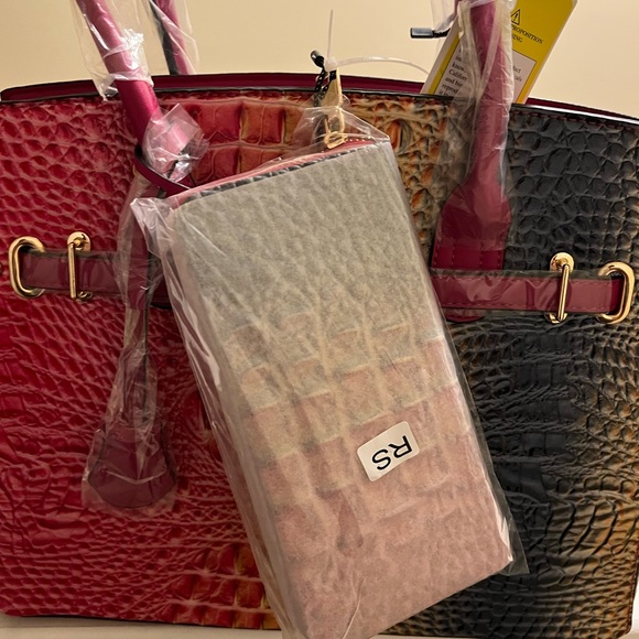 Rose pink Purse - Picture 3 of 3